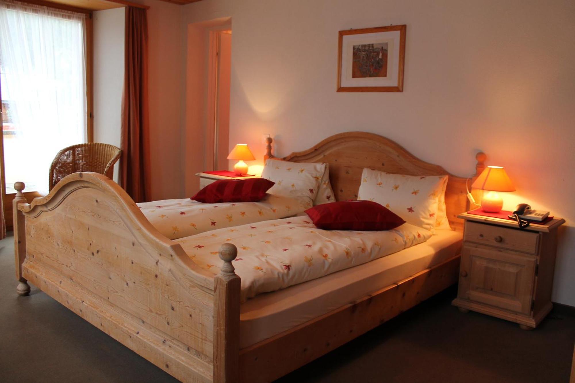 Hotel Albula Berguen ภายนอก รูปภาพ
