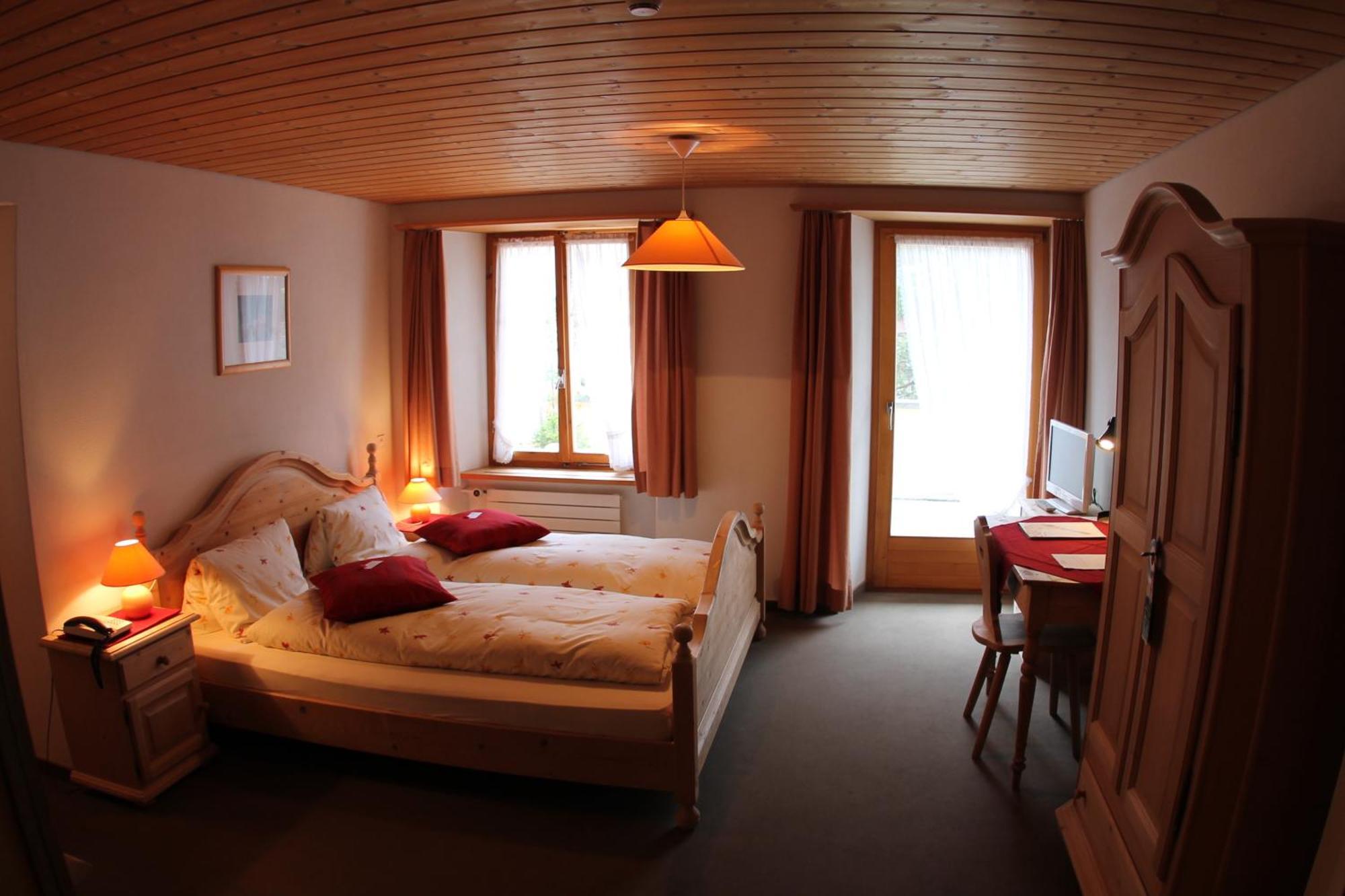 Hotel Albula Berguen ภายนอก รูปภาพ
