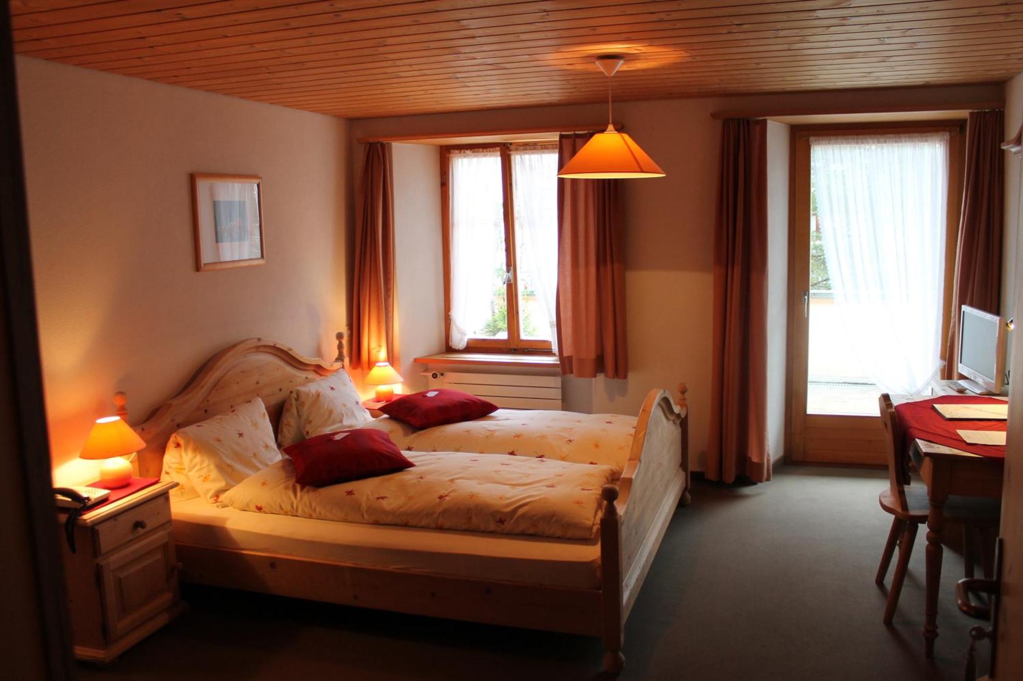 Hotel Albula Berguen ภายนอก รูปภาพ