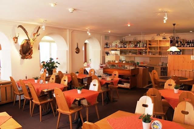 Hotel Albula Berguen ภายนอก รูปภาพ